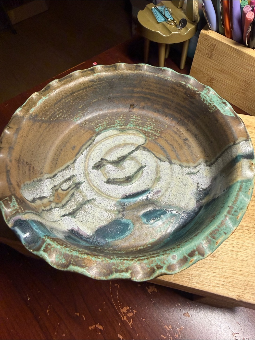 Dirtworks pottery from Seagrove, NC 7.5”
Flutter dish